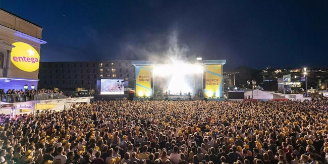 Подія 21 травня - Schlossgrabenfest або Фестиваль Замковий рів Подія 21 травня - Schlossgrabenfest або Фестиваль Замковий рів