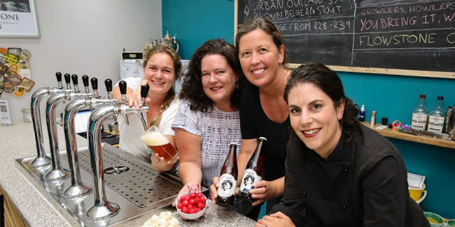  8  - ̳     International Women's Collaboration Brew Day