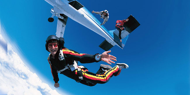 Стрибки з парашутом - це не тільки адреналін і відвага, спорт і професіоналізм