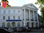 Будівля Полтавської міської адміністрації. 
 Полтава. 
 Параметры оригінала картинки 1024 X 768 
 316233 byte