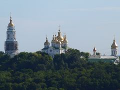 Комплекс Хрестовоздвиженського монастиря. 
 Полтава. 
 Розмір 1024 X 768
