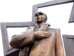 Пам’ятник Степану Бандері. 
 Івано-Франківськ. 
 Розмір 1024 X 768