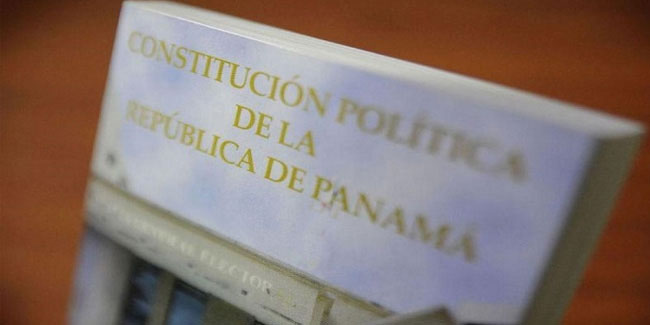Подія 1 березня - День Конституції в Панамі