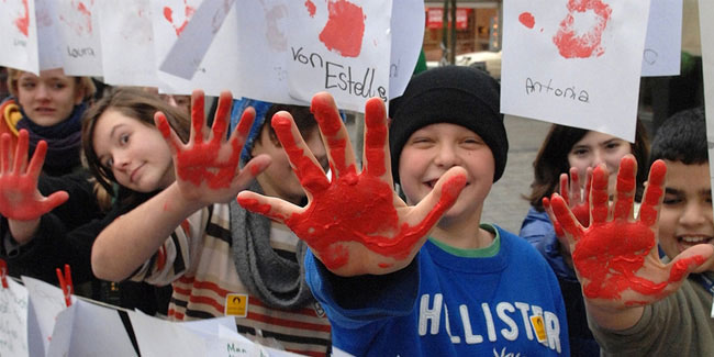 Подія 12 лютого - День Червоної Руки