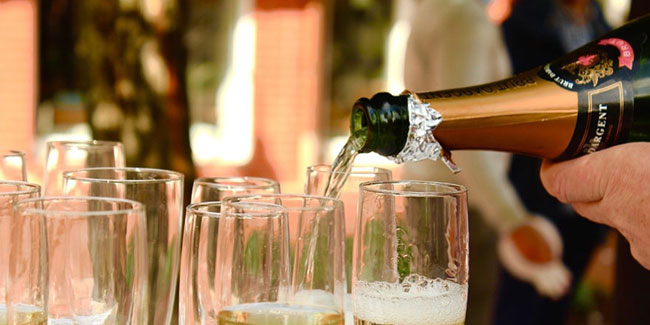 Подія 4 серпня - День народження шампанського