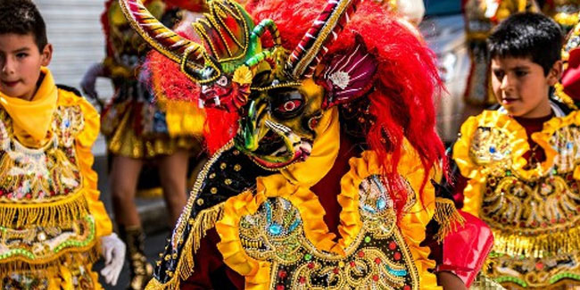 Подія 23 червня - Фестиваль Сан-Хуан або Фієста-де-Сан-Хуан в Болівії