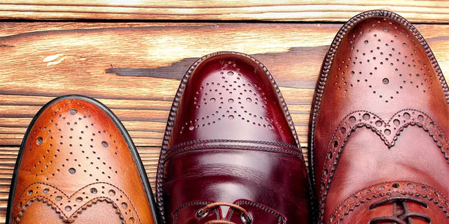 Подія 4 грудня - День носіння коричневого взуття