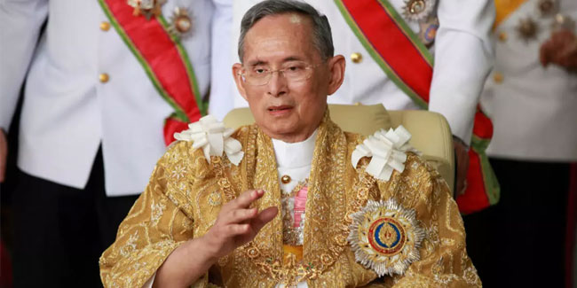 Подія 13 жовтня - День пам'яті короля Пуміпона Адульядета в Таїланді