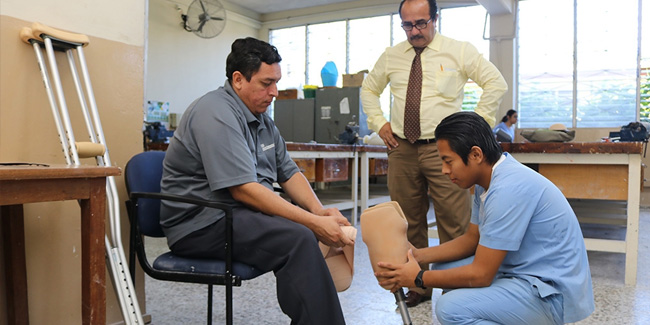 Подія 5 травня - День ортопеда та протезиста в Сальвадорі