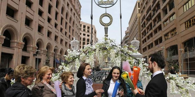 Подія 7 квітня - День материнства і краси у Вірменії