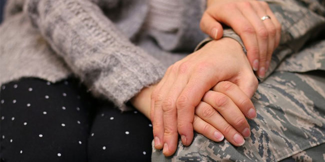 Подія 12 травня - День вдячності подружжю військовослужбовців в США