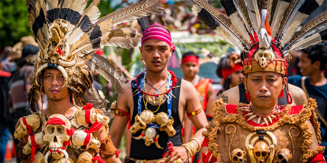 Подія 31 травня - Початок Гавай Даякського фестивалю в Сараваке, Малайзії, Західній Калімантані і Індонезії