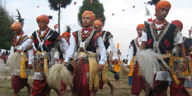Подія 1 січня - Міжнародний день традиційного непальського одягу