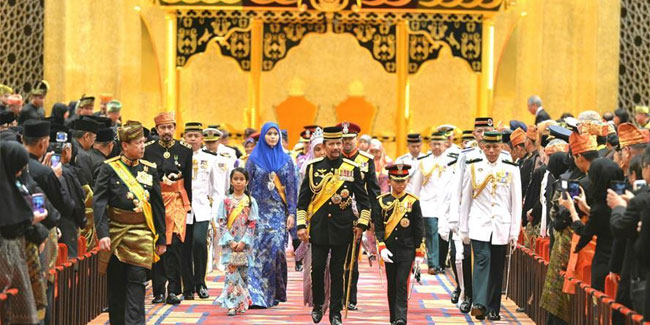 Подія 15 липня - День народження Султана в Бруней-Даруссаламі