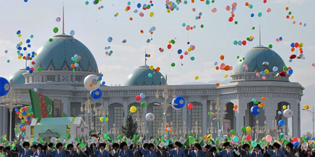 Туркменістан відзначає свій День Незалежності як національне державне свято